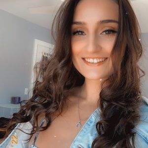 Meet your Posher, Kara